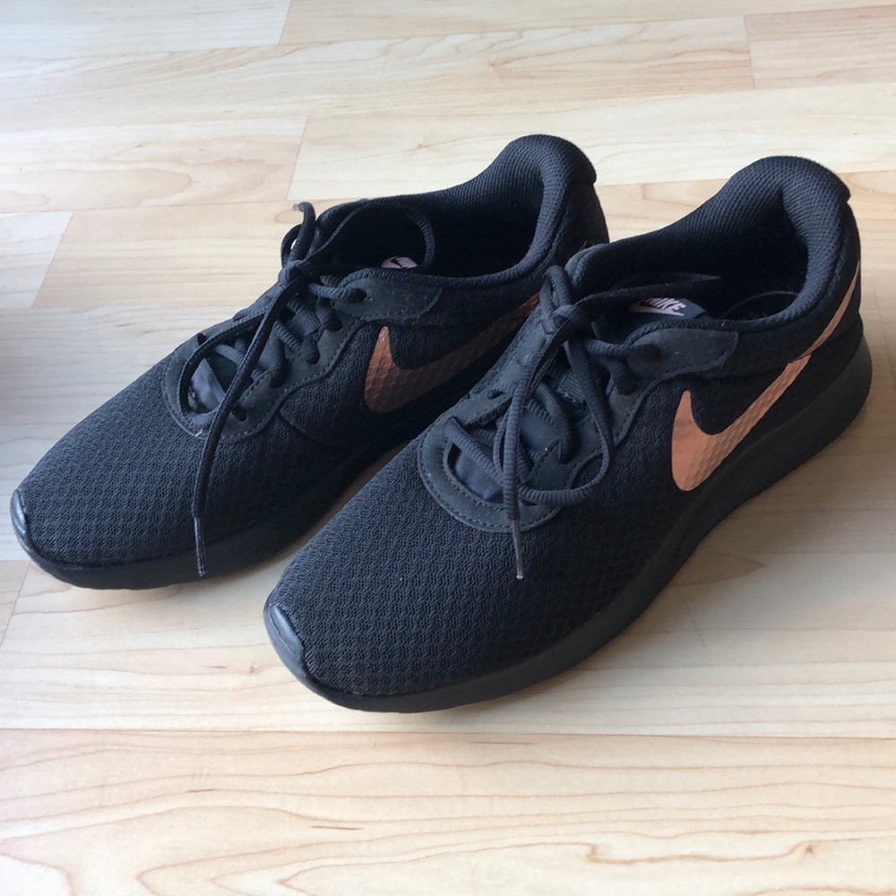Brand new Nike shoes